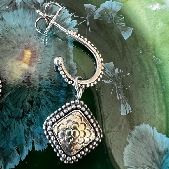 John Hardy 18k gold and silver dot drop earrings - Picture 3 of 11